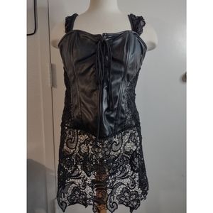 Nwot sexy plus sized corset style blouse